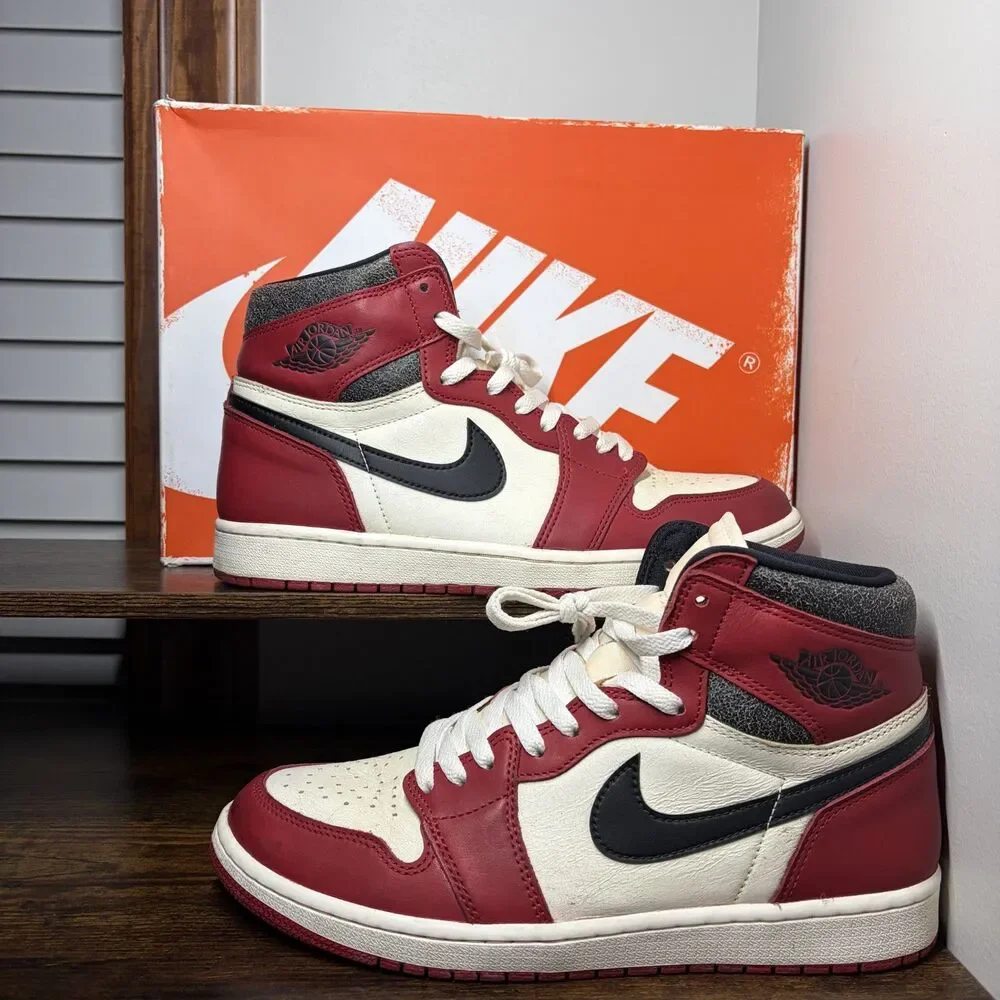Size 10 - Jordan 1 Retro High OG Chicago Lost and Found